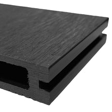 Tabla Deck Terraza WPC Classic gris, detalle de unión lateral tipo encastre en el canto
