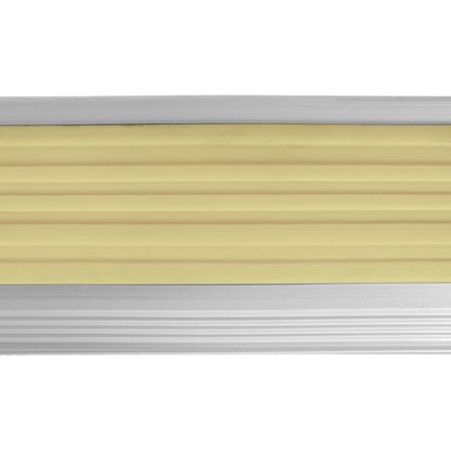 Detalle del cuerpo de nariz de aluminio y PVC con goma beige