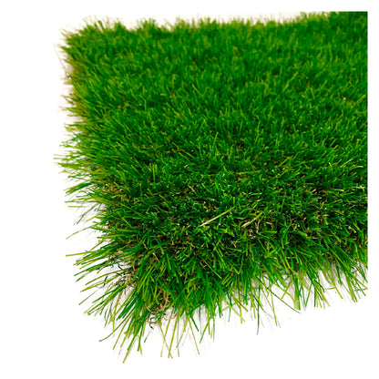 Detalle de puntas y fibras del pasto ornamental Royal antiestático de 40 mm