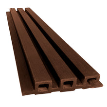 Perfil de cladding Wallpanel WPC color chocolate tipo Small, listón acanalado con cavidades internas para revestimiento de muro y fachada