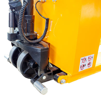Detalle manillar de control transpaleta elevadora eléctrica Semex

