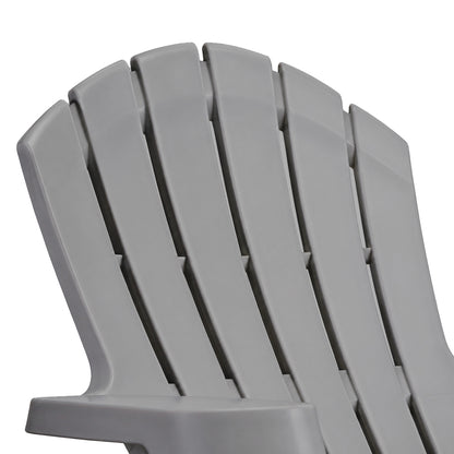 Detalle del respaldo de silla terraza plástica gris