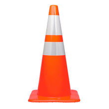 Cono 28” base naranja con doble cinta reflectante grado ingeniería para canalización vial y flujos peatonales