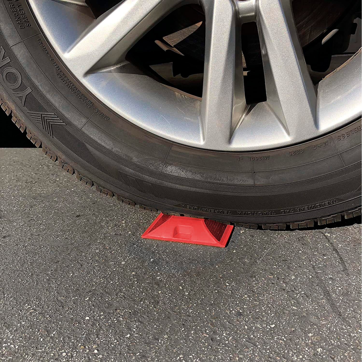 Tacha Prismalux Roja – Dispositivo de Señalización Vial - Vista Resistencia sobre rueda