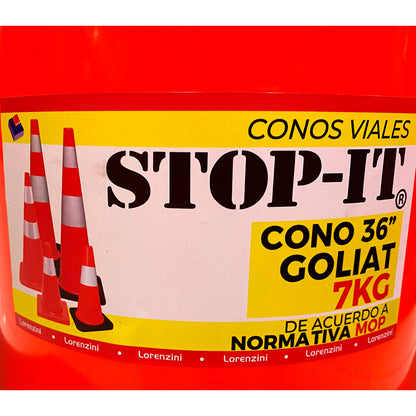 Detalle de etiqueta marca STOP IT en cono de señalización vial Goliat 7 kg