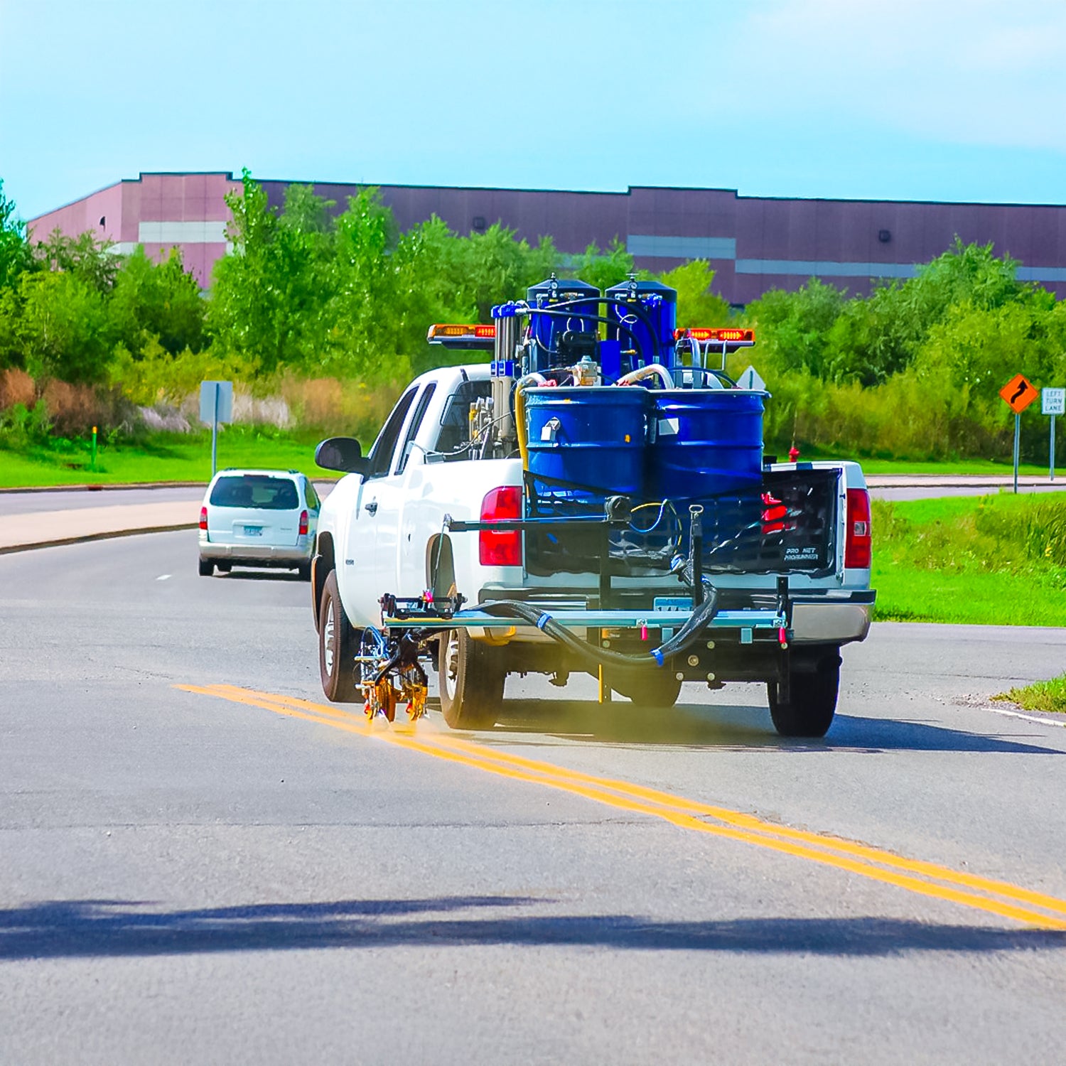 RoadLazer RoadPak System 6 de Graco, vista general del sistema de demarcación vial montado en camioneta