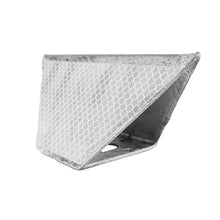 Ojo de gato tipo A en acero galvanizado con reflectante blanco vista en perspectiva para defensas camineras