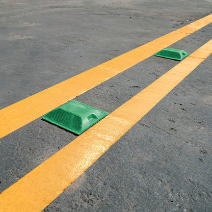 Tacha Prismalux Verde – Dispositivo de Señalización Vial - Vista en Calle