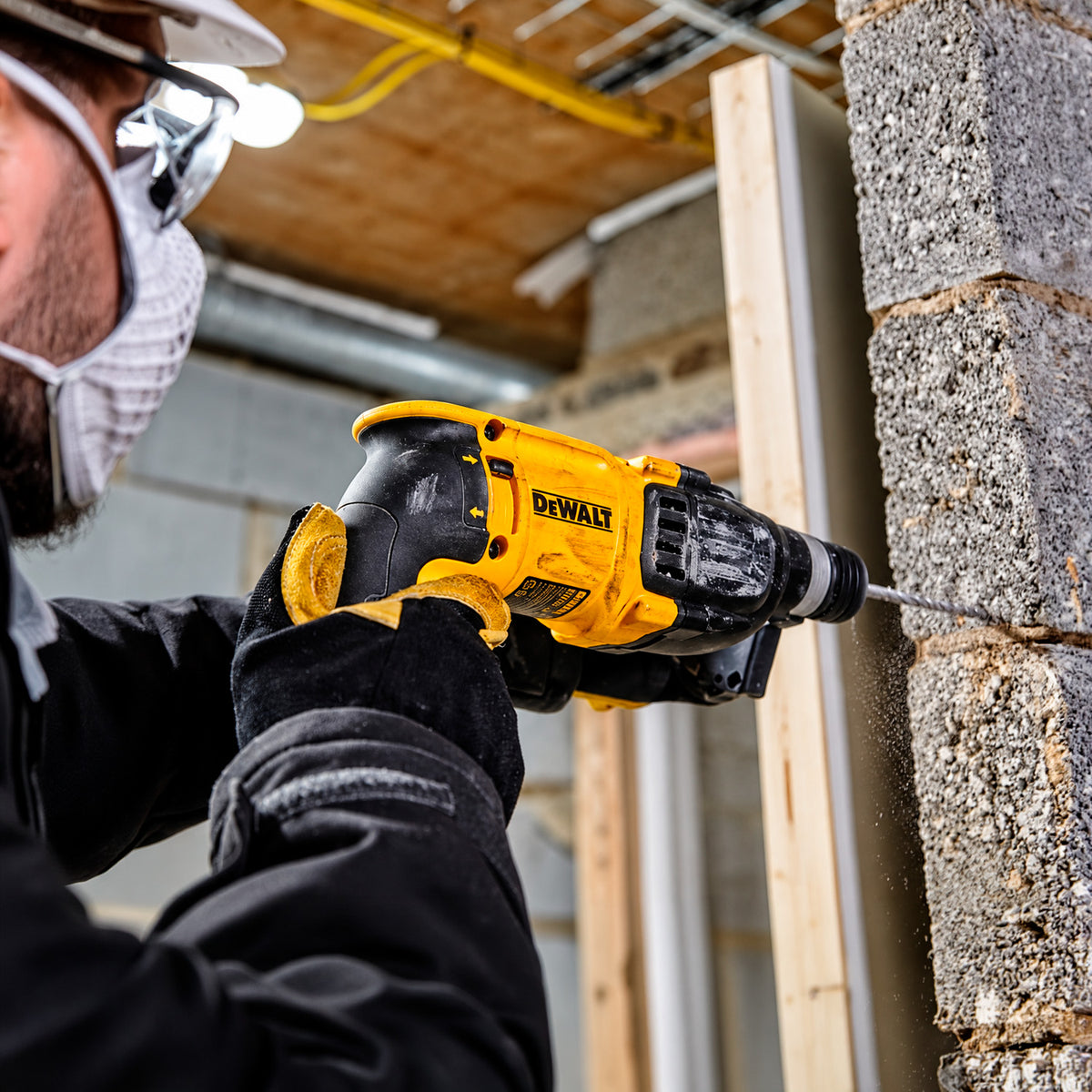 DEWALT Rotomartillo SDS Plus 800W (D25133K-B2) – Perforación, percusión y cincelado
